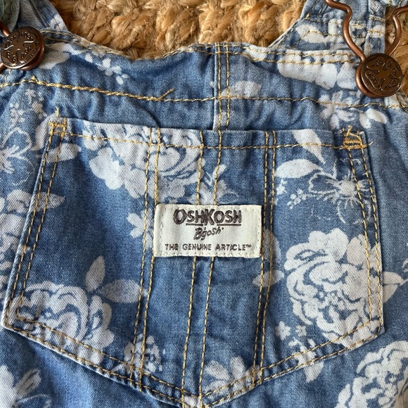 🌸 vintage oshkosh floral print overall dress - Picture 4 of 8